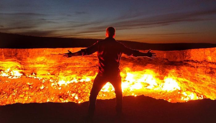 Darvaza gas crater