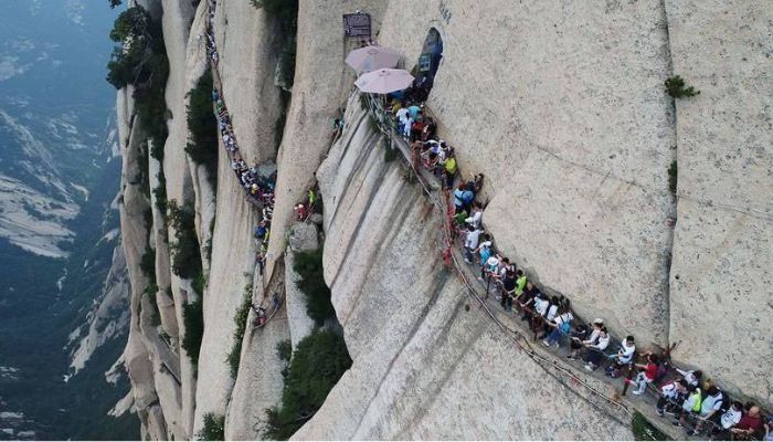 Huashan Mountain – Road To Heaven