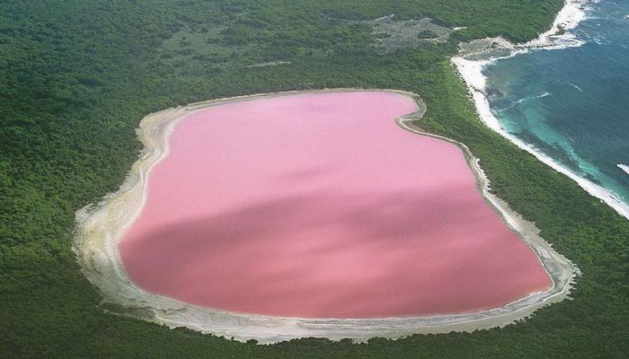 Lake Hillier